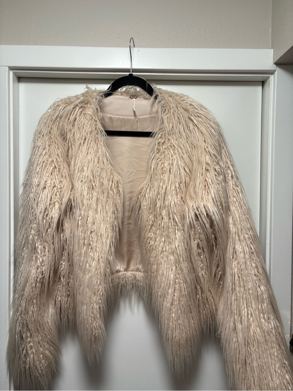 Free People Shaggy Faux Fur Cropped Jacket💖 Size Large